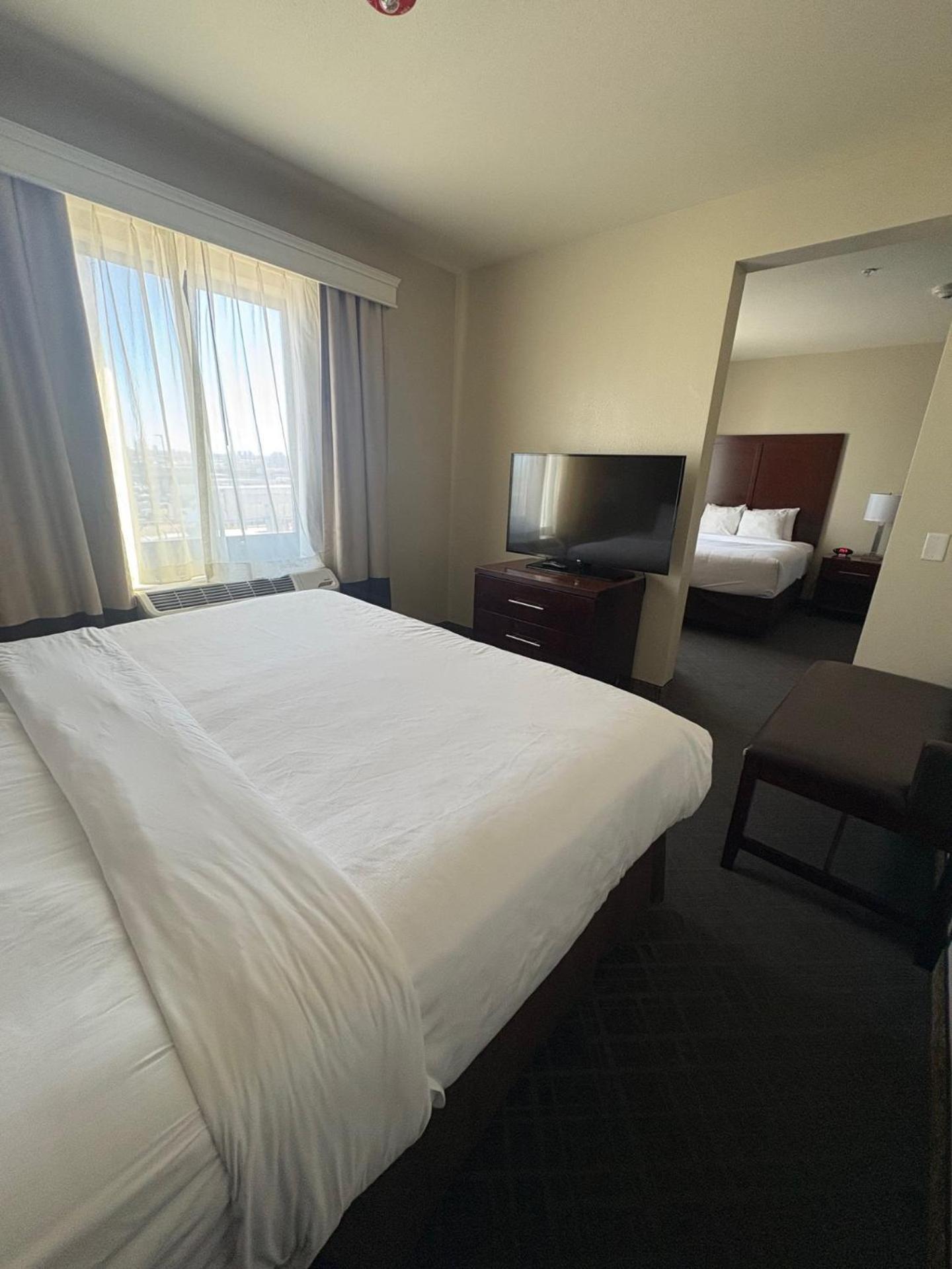 Comfort Suites Near Denver Downtown Zewnętrze zdjęcie